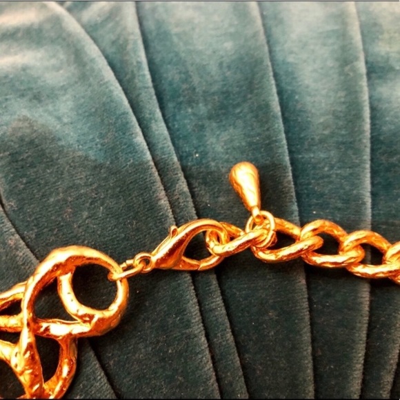 Vintage Elizabeth Taylor Gold Statement Necklace - Picture 7 of 7